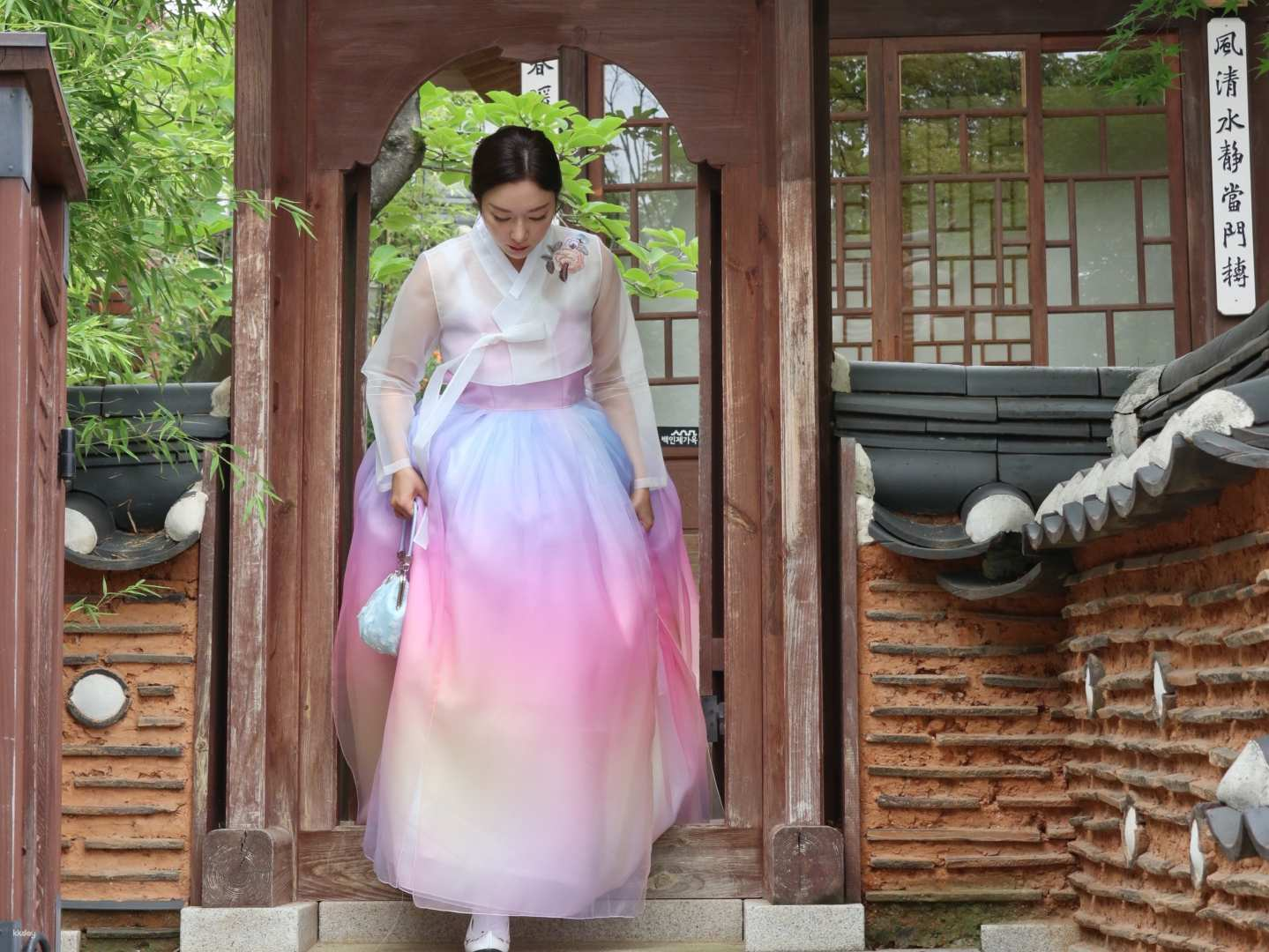 [Rental Time Extension Event ~12/31] Gyeongbokgung Palace Changdeokgung Hanbok Rental, Gongju Hanbok | South Korea - Photo 1 of 10